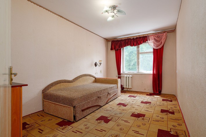 Продаж 2-кім. квартири вул. Героїв УПА 76 - фото 1