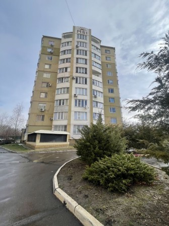 3 кім квартира в сучасному будинку Свердловина  Автономне опалення - фото 1