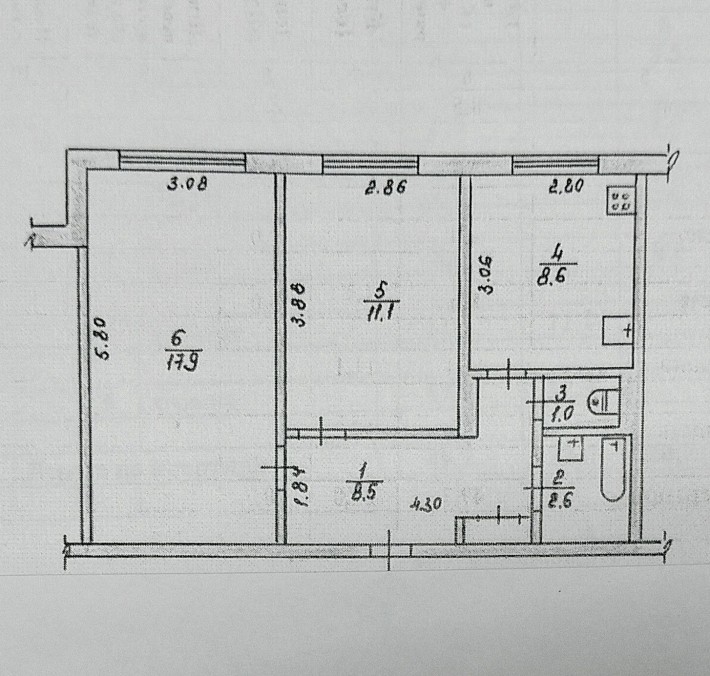 Продається 2х кімнатна квартира в центрі - фото 1