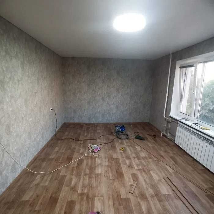 Продається 2-х кімнатна квартира в центрі - фото 1