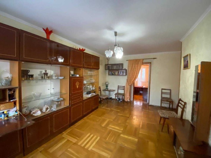3-х ком. кв. 2 этаж из 9-ти. Дом - красный кирпич! ул Инглези/Королева - фото 1