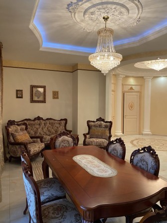 Продам Аркадийевский дворец три комнаты вид на море - фото 1