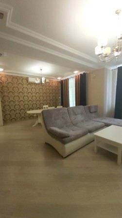 Продам 3 комн. квартиру  с ремонтом на 2 этаже , в центре Харькова - фото 1