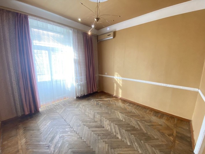 Продам 2к Сталинку в центре - фото 1