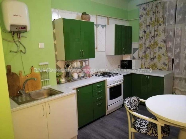 Продам 3к квартиру, сталинка, ХТЗ, м.Индустриальная, СЕРТИФИКАТ. К73 - фото 1