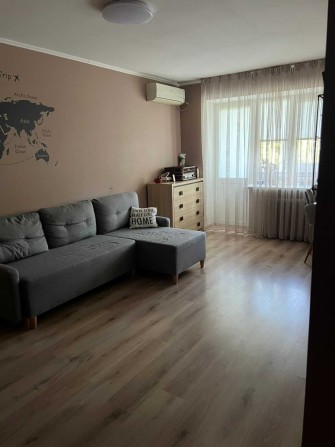 Продам  3-ком. квартиру Парк Победы, Черняховского/Академическая. 1l21 - фото 1