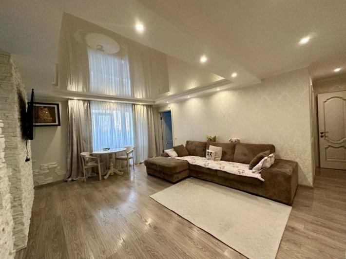 Продаж 3-кімнатної квартири , 3-й Шевченківський м.Запоріжжя - фото 1