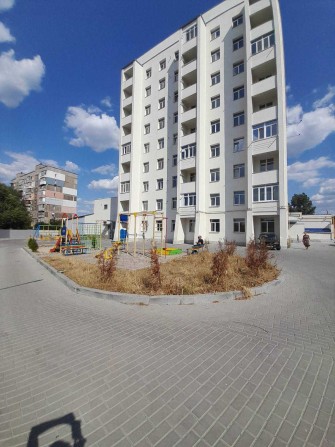 Продам 3-х  кімн.квартиру в новобудові. Можна під Е-Оселю. - фото 1