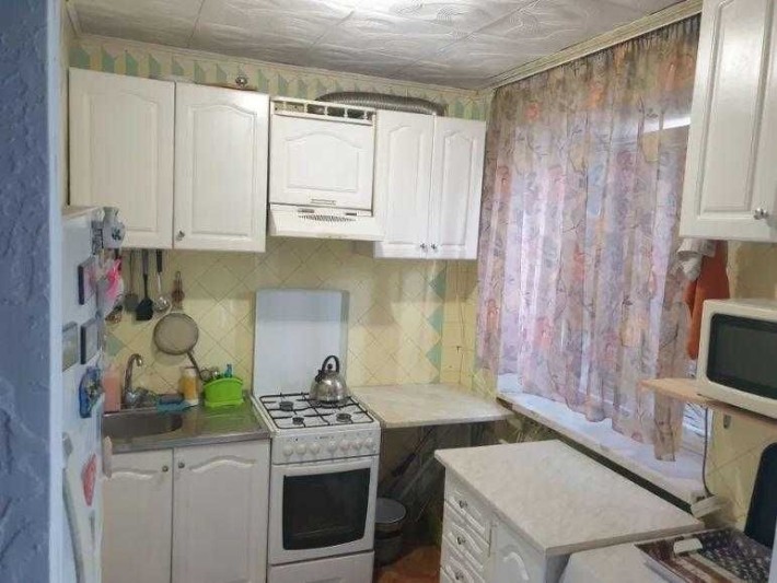 В продажу 3-кімнатна квартира 
 Черемушки, вул. Академіка Філатова - фото 1
