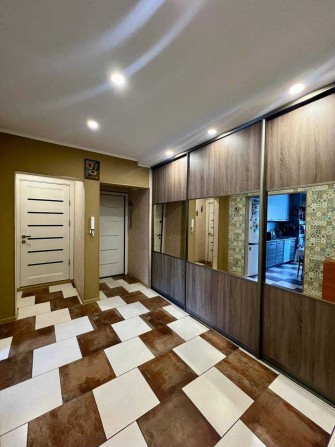 YY S4 Продам 3-кім квартиру з ремонтом на Салтівці вулиця Амосова 34 - фото 1