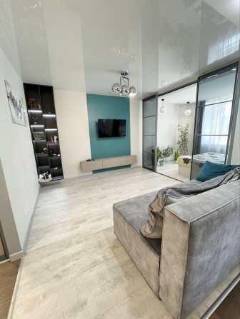 ПРОДАЖ стильна 1-кімнатна квартира, вул. Старицького (р-н Щорса) - фото 1