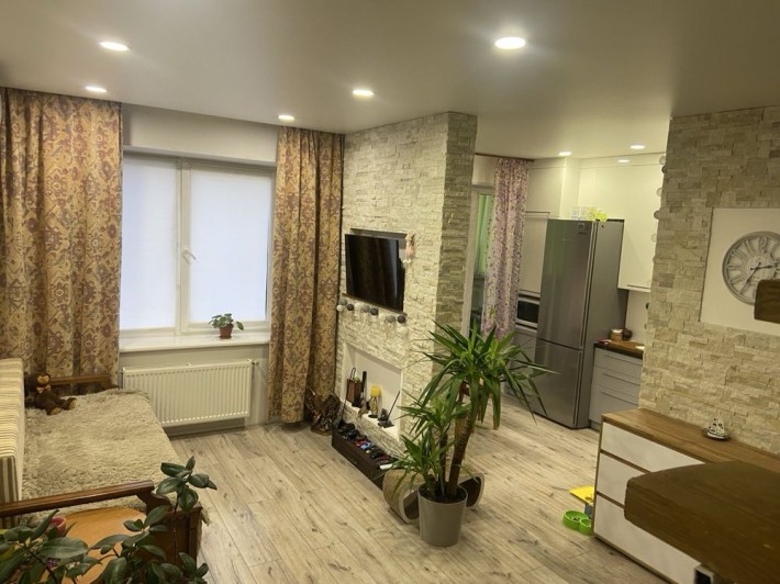 Продам квартиру ЖК Київський Маєток - фото 1