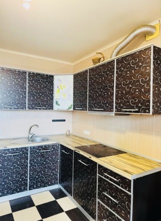 Продам квартиру возле трк Украина - фото 1
