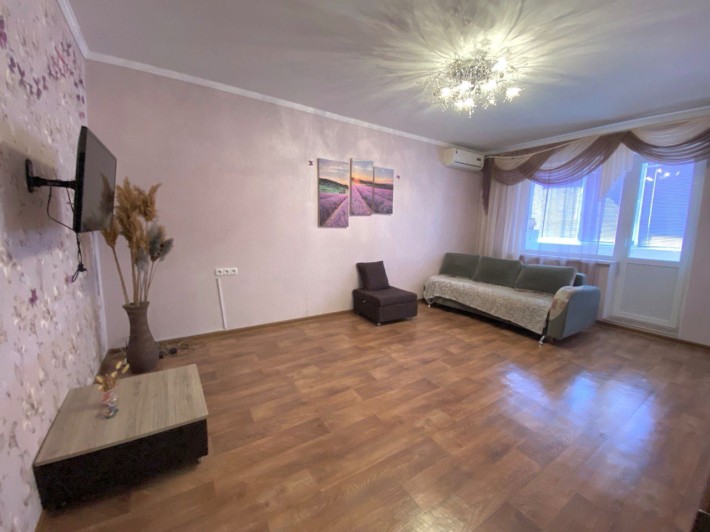 Продаю 3-х к/кв Кітобоїв-Театральна. Все окремо. Квадратний хол. - фото 1