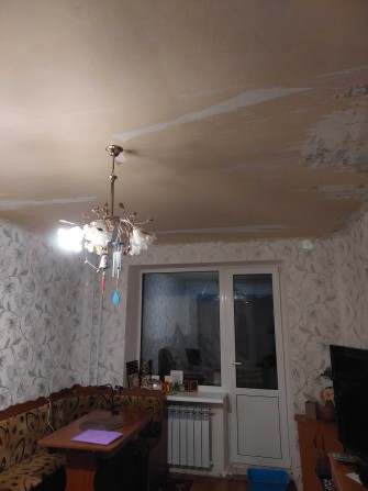 Продам 1 кім.кв, ХТЗ, навпроти ринку, ет. 1/9, 45м.кв. - фото 1