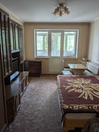 Продаю отличную  3 к\кв  3\5   с мебелью и техникой на ул. Южная - фото 1