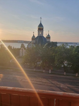 2 к/к,2/5 цегла,газ.водонагрівач,поруч 8 причал,чудовий вид з вікна - фото 1