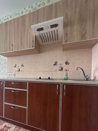 Продам гостинку в ЖК Воробйові гори - фото 1