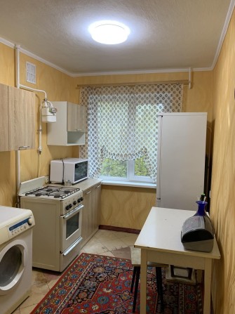 Продаю 2х комнатную квартиру ( ул.Космонавтов- 146). - фото 1