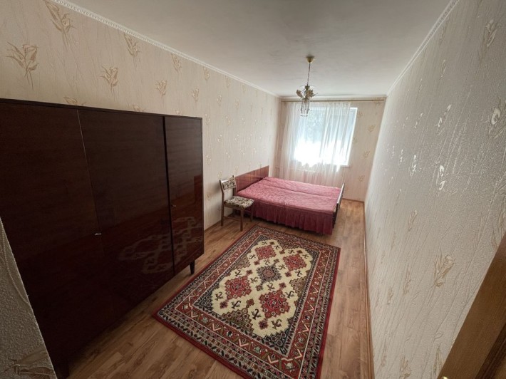 2к.кв.Космонавтов -12 продольная в комсметический ремонт - фото 1