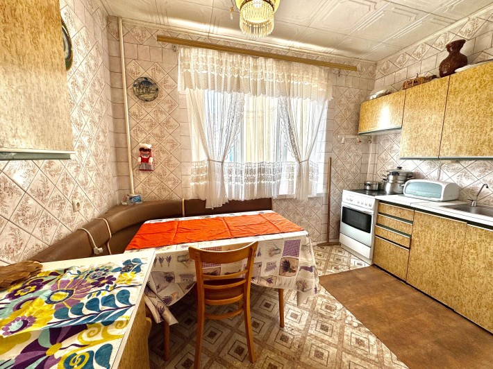 D1M Продам 3 кімнатну квартиру 69 м2, вул. Нескорених 31 Б. - фото 1