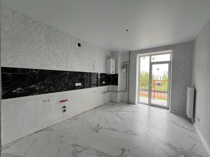 Готова однокімнатна квартира з ремонтом 41 м² ЖК Art Misto - фото 1