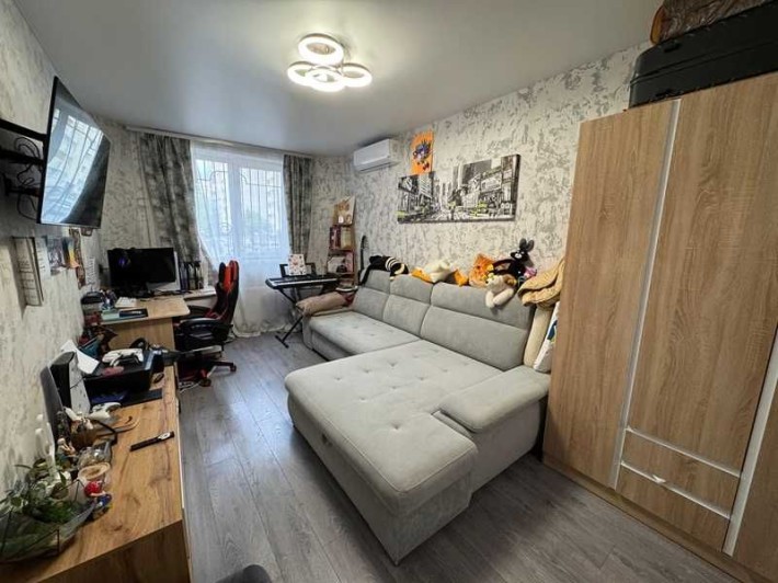 Продажа 2- комнатной квартиры с ремонтом на ул. Боччарова ген. - фото 1