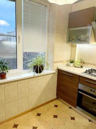 Продам 3 к.кв. рядом с метро  Салтовка, ул.Гв.Широнинцев - фото 1