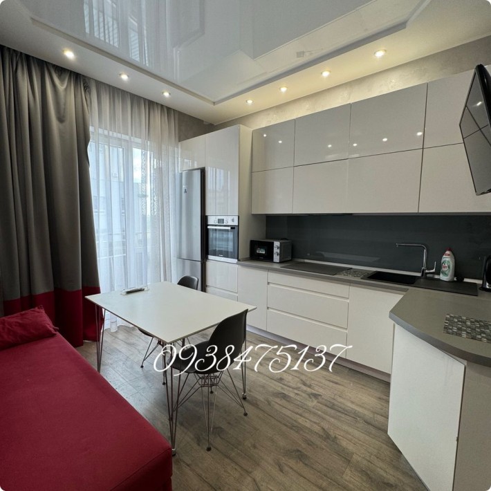 Продам 2 комнатную квартиру ЖК Аксиома,ремонт, мебель - фото 1