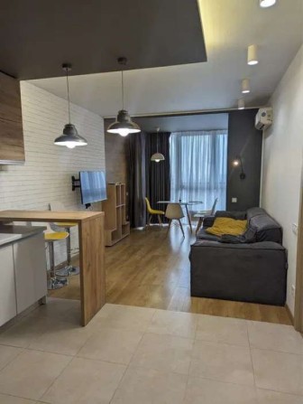 Продаж 1-к квартири ул. Петрицького 15 - фото 1