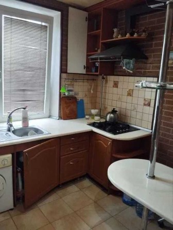 Продаю 3-к кв. метро Спортивная, Защитников Украины,  Конный рынок - фото 1