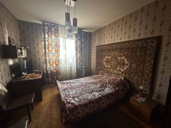 Продаж 2-к квартири вул. Здолбунівська 11А, Позняки (Дарницький район) - фото 1