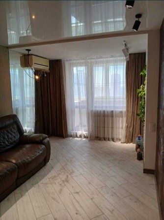 Продам 3х комнатную квартиру на Холодной Горе с капитальным ремонтом - фото 1