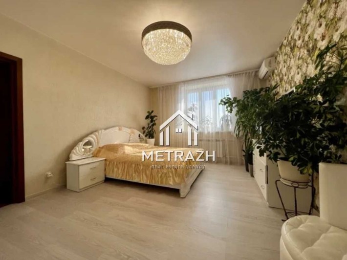 Продам 3 к. квартиру 116 м2 новострой Героев Харькова метро Заводская - фото 1