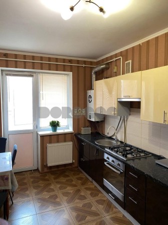 Продаж 1 к квартири ЖК Щасливий, вул Волошкова 300 м від Києва - фото 1