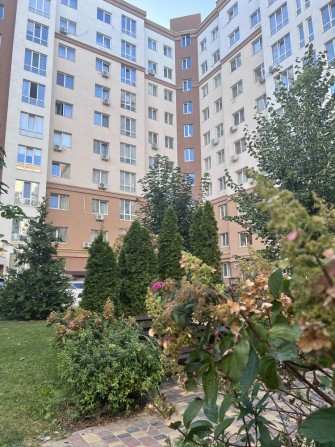 Продаж 1к квартири 39 м2, мінімальне оформлення, Львівський маєток - фото 1