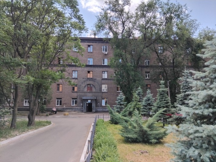 Кімната в гуртожитку. ОПЛАТА ЛИШЕ КОМУНАЛКА. Центр міста. - фото 1