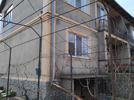 продам дом(пол дома)