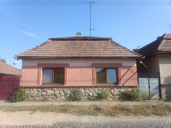 ПРОДАЖ 3-х кіматного БУДИНКУ, 10 хвилин пішої ходи до центру міста! Берегово