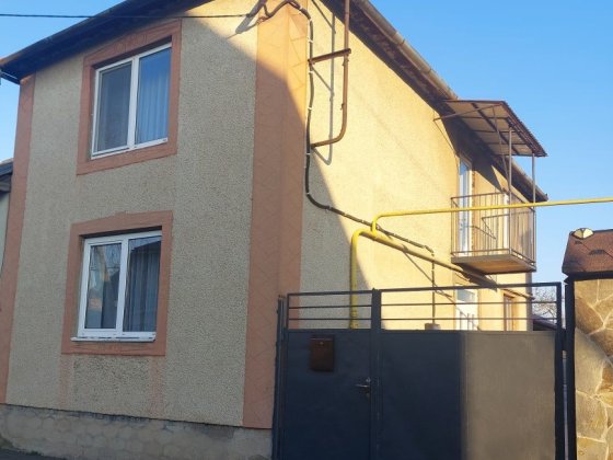 Продається затишний будинок в м.Берегово,Закарпатська обл. Берегово