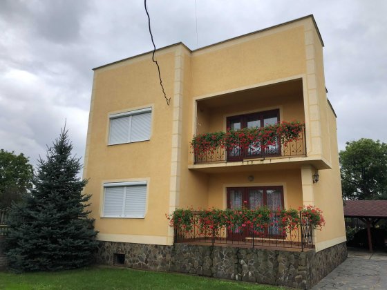 Продам цегляний будинок в с.Велика Бийгань ( Берегове  Закарпаття) Берегове