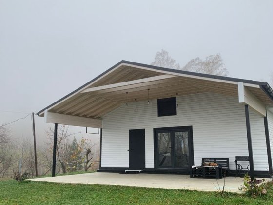 Затишний будинок у мальовничому куточку В горах  Східниця - Трускавець Борислав