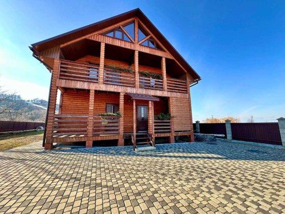 Продаж приватної вілли біля гірськолижного курорту  Буковиця Борислав