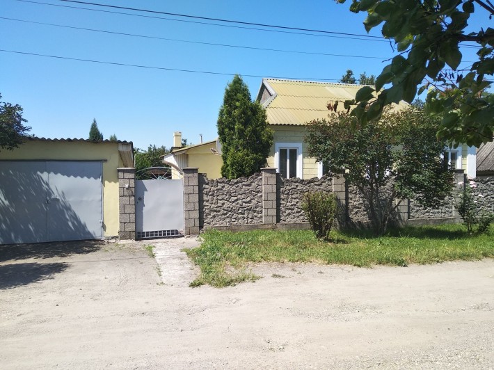 От собственника Продаётся дом в районе 10школы рядом есть магазин ,шко - фото 1
