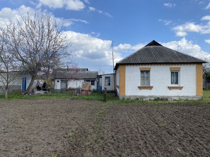 Будинок 69 м2, цегляний, за містом - фото 1