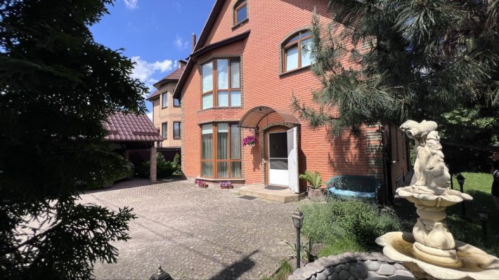 Продаж котеджу з басейном Боярка Центр - фото 1