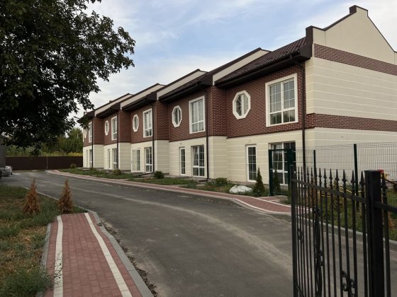 Танхаус з опаленням, охорона, відеонагляд м.Васильків Васильков