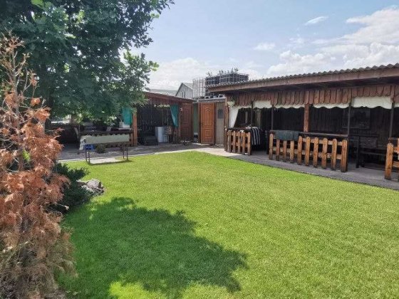 Готовий бізнес біля Голубого озера — дача з номерами під оренду Кам'янське