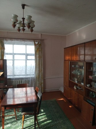 Продаж  комфортного будинку  в центрі міста Городище Черкаської обл - фото 1