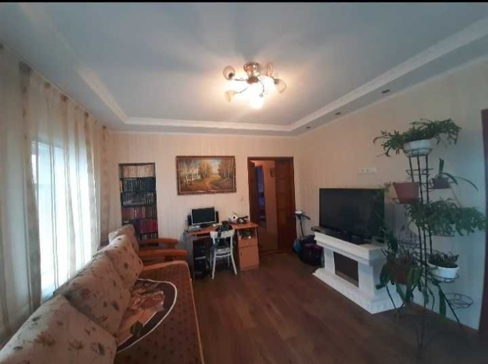 Продається капітальний будинок з капітальним ремонтом, в Дергачах - фото 1